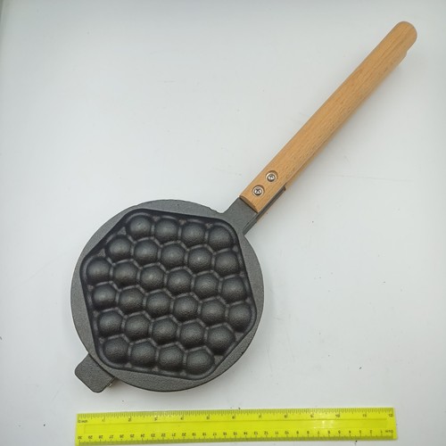 Bubble waffle maker pan - waffle, flip